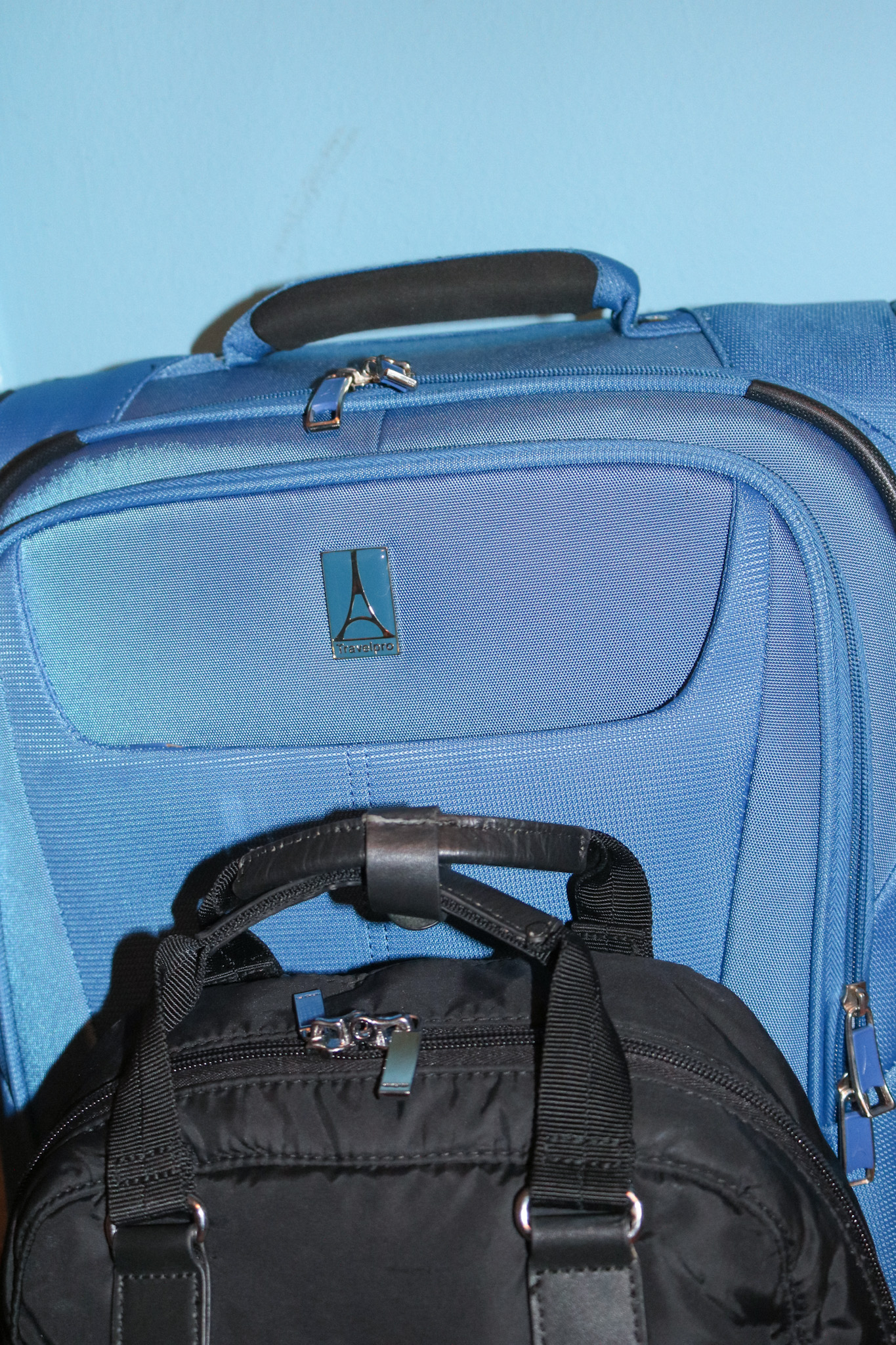 flying on emirates flight