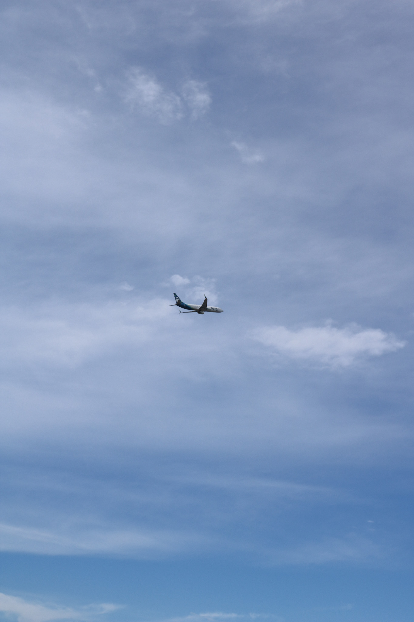 cheapest time to fly to Greece